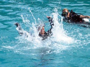 stereotype drowning victim instinctive drowning response rescue diver stereotype drowning victim instinctive drowning response rescue diver