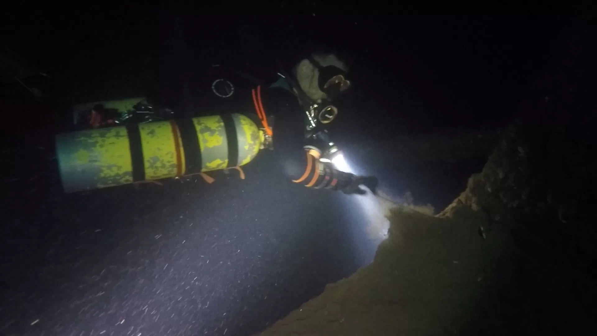 best wreck diving course advice tips