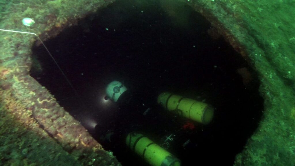 wreck diving restrictions no restriction sufficient space for two divers to pass sharing air.