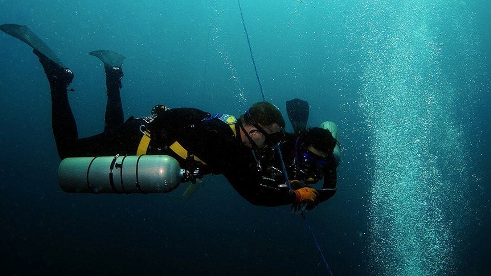 scuba diving skill development team dive and situational awareness