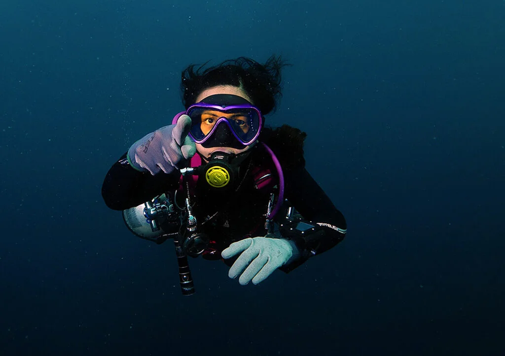 dive center specialist diving activities