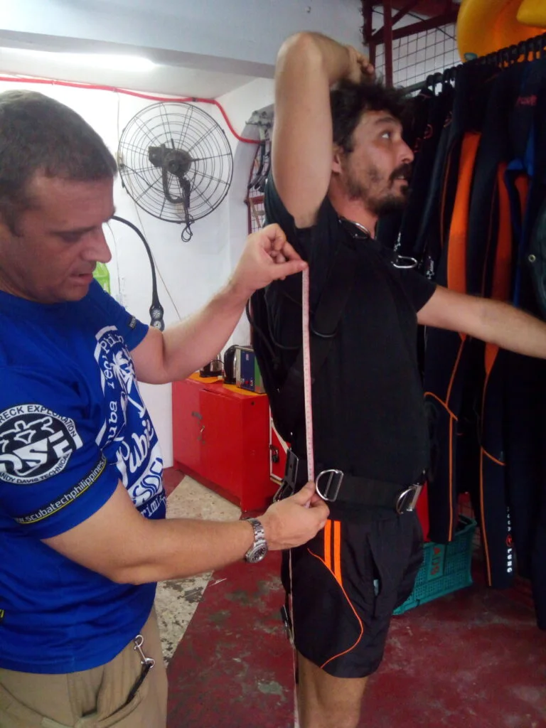 sidemount diving is specialist, not technical diving