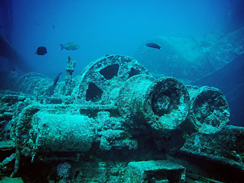 Top-20 Best Wreck Dives In The World